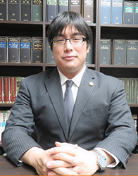 弁護士　小嶋